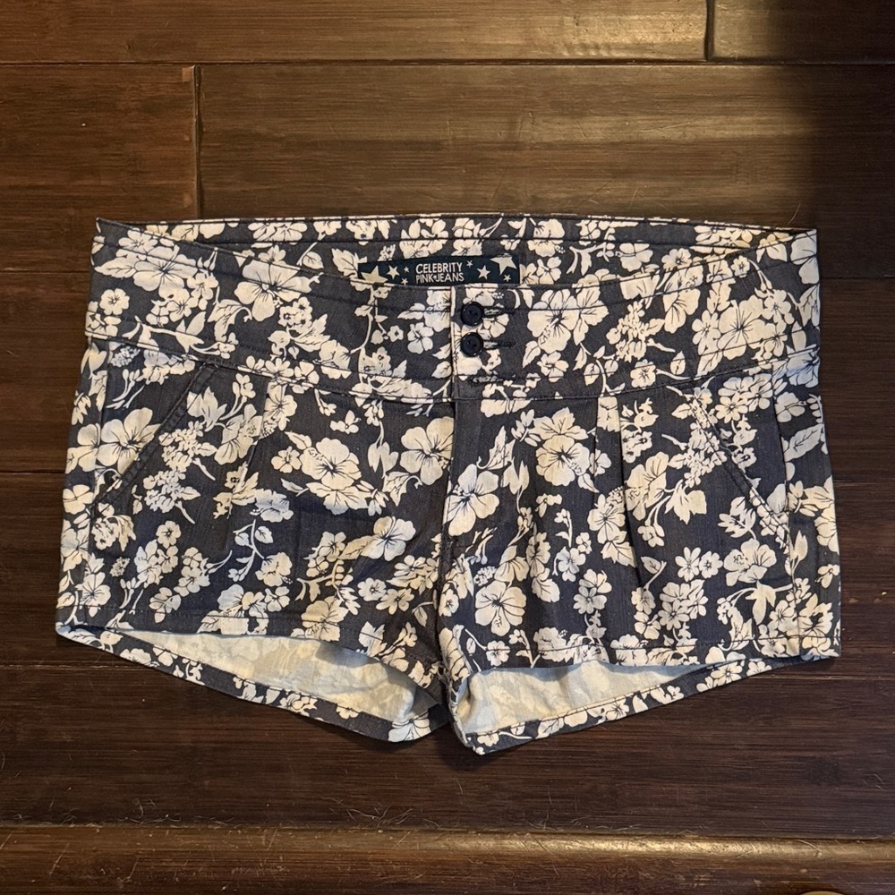 Celebrity Pink Women's Floral Jean Shorts - Blue and White